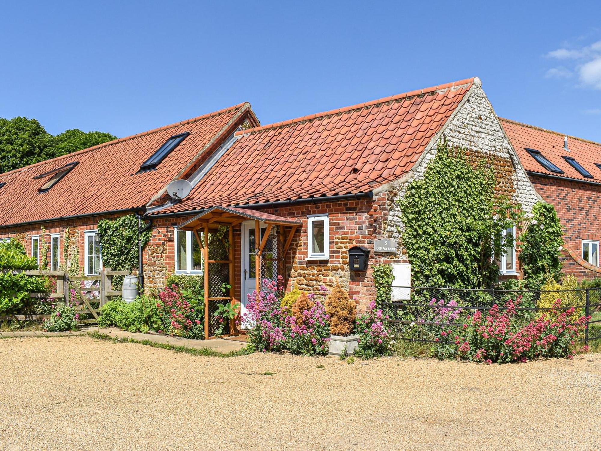 The Old Paybarn - Uk39378 Villa สเนททิสแชม ภายนอก รูปภาพ